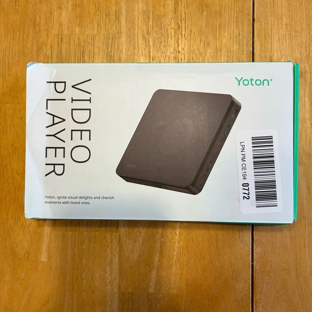 New in box Yoton video player with remote